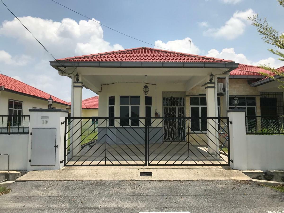 Patin Guest House @Desa Telok Ira, Temerloh Pahang Kampong Paya Kerinau Bagian luar foto